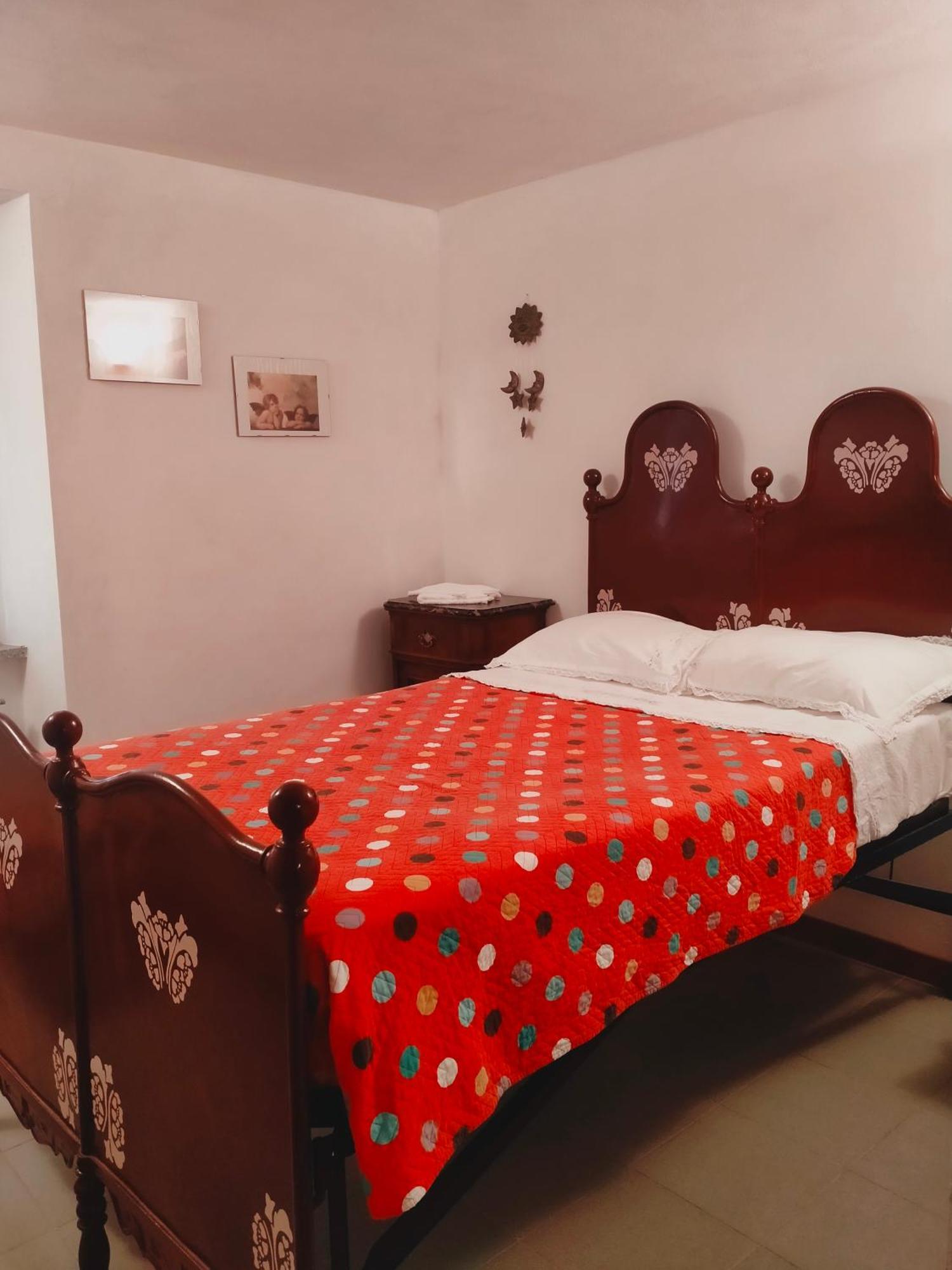 Rocchetta di Vara La Casetta Rosa מראה חיצוני תמונה